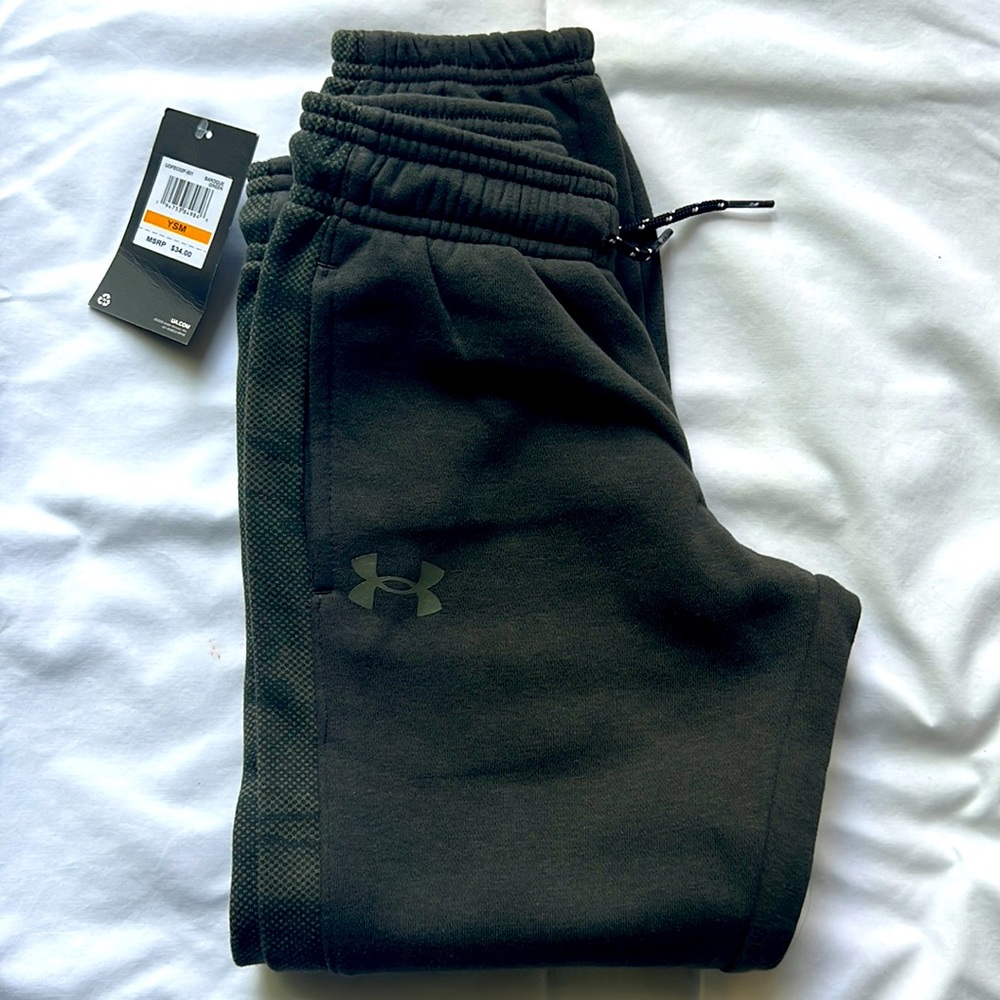 Under Armour brand new sweatpants (boy)